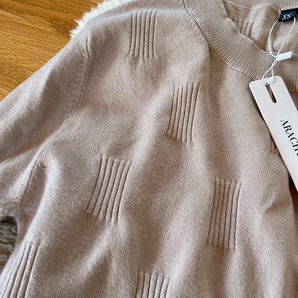 *NWT Arach & Cloz sweater - Picture 4 of 5